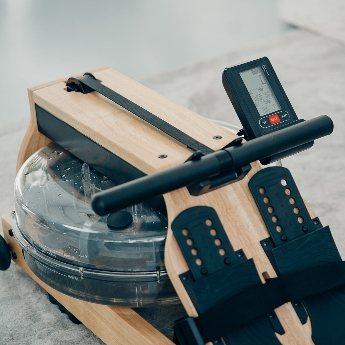 Rameur à eau en bois Ascend R-300