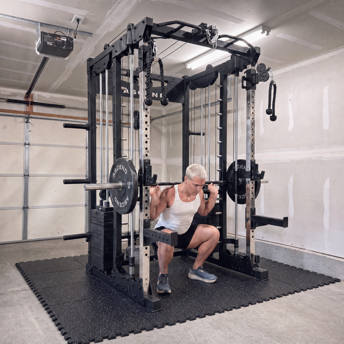 Athlete squatting on the Ascend SM-900